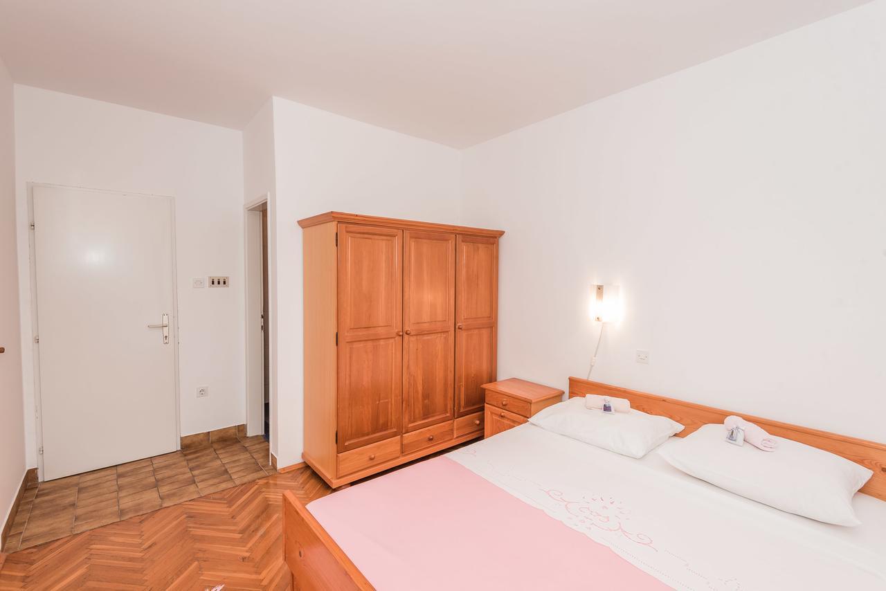 Apartments Ljiljana Klek Exterior foto